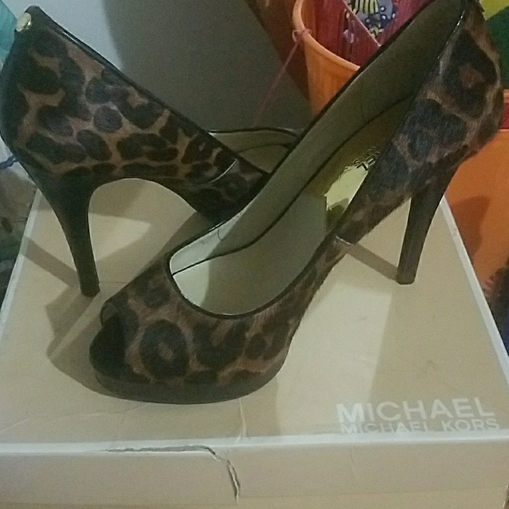 Michael Kors pumps